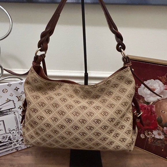 Dooney & Bourke Tan and Brown Shoulder Bag - Picture 4 of 14